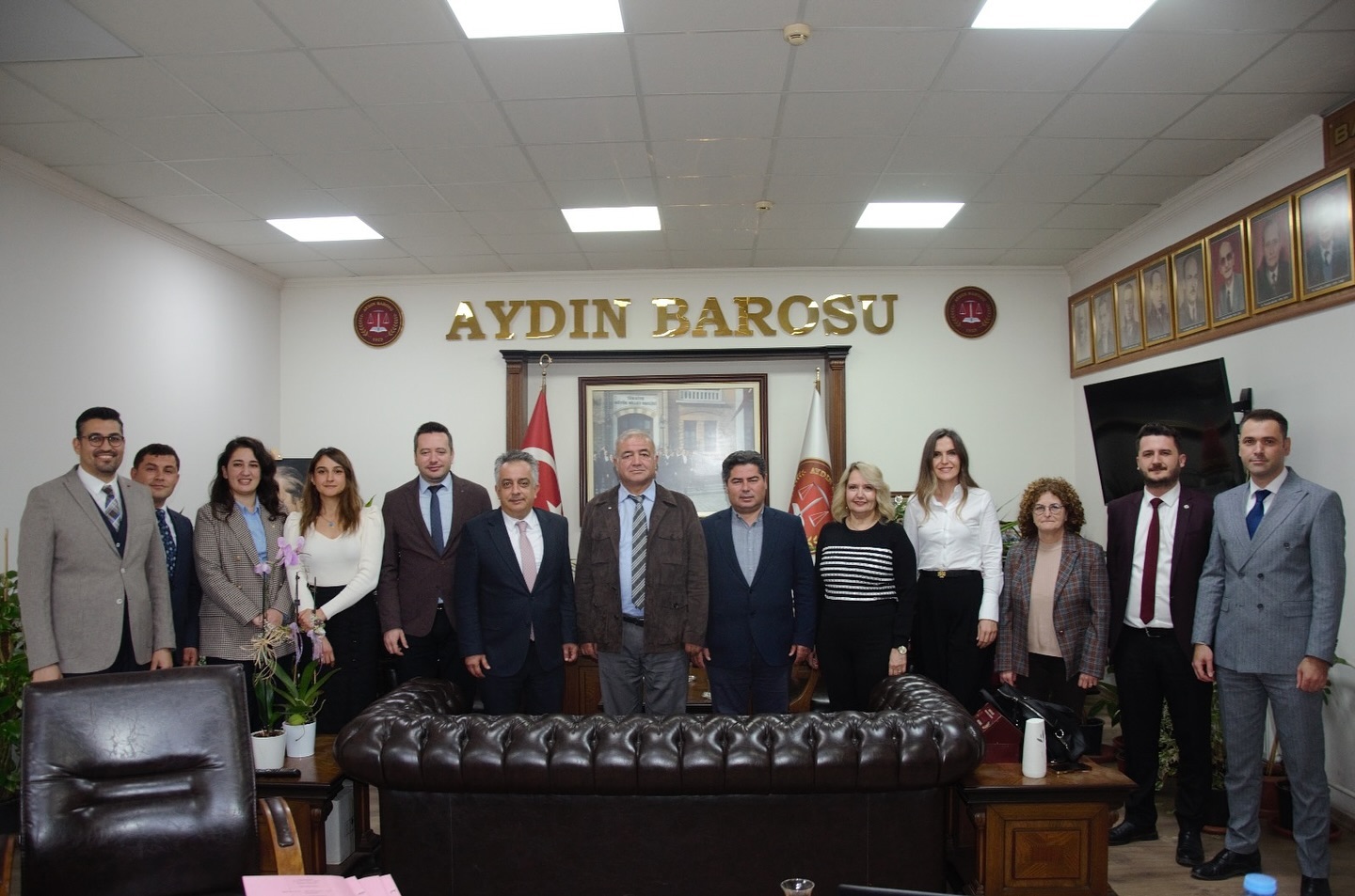 TEZ-KOOP-İŞ SENDİKASI MUĞLA ŞUBE BAŞKANI HÜSEYİN YILDIZ VE MUĞLA ŞUBE GENEL