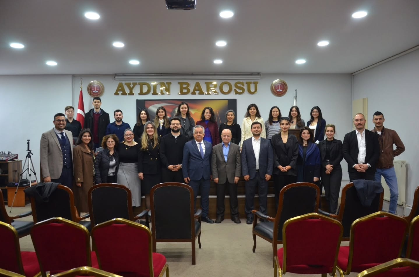 GENÇ AVUKATLAR MECLİSİMİZİN ÇALIŞMALARI KAPSAMINDA BUGÜN STAJ EĞİTİM MERKEZİ SEMİNER