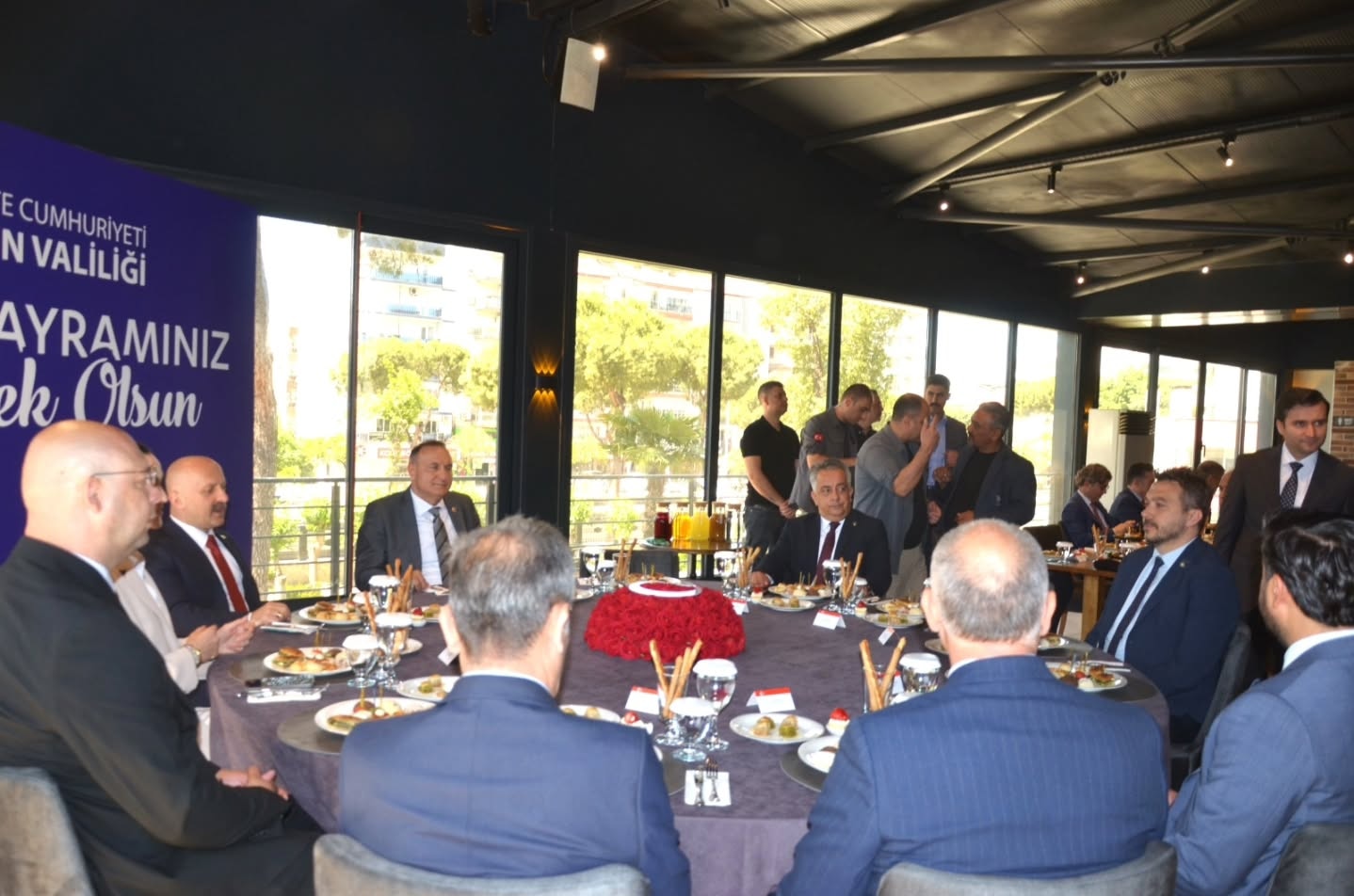 Aydın Valiliği tarafından düzenlenen İl Protokolü_nün bayramlaşma törenine Baro