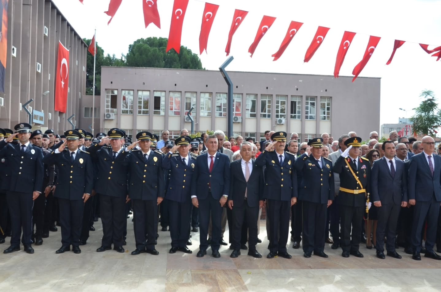 Baro Başkanımız Av. Utku Devrim Barış ARSLAN, 29 Ekim Cumhuriyet Bayramı Resmi